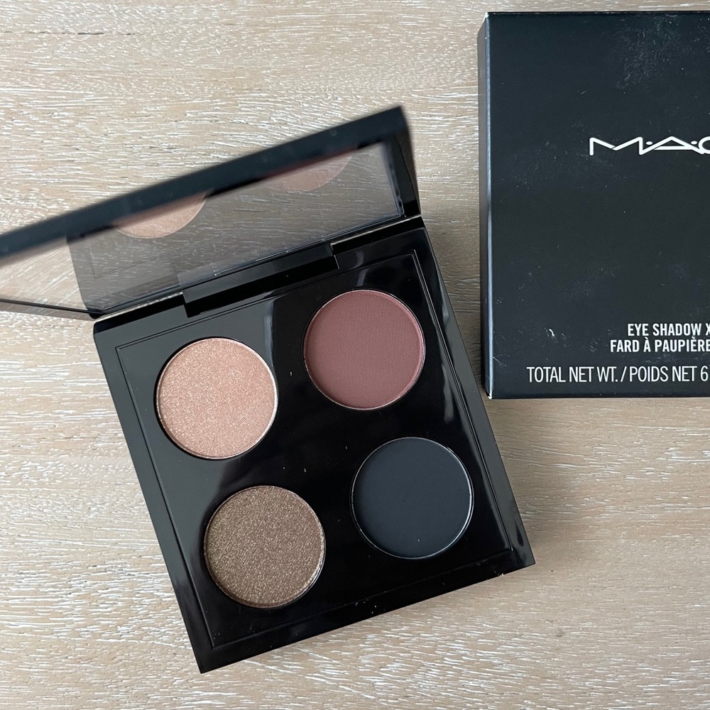 MAC Quad Eyeshadow in Athma NIB Mickey Contractor
